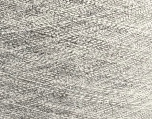 Pecci Filati Art. Frusciante Baby 3000 m / 100g – Fil en soie et alpaga col. Gris mélange